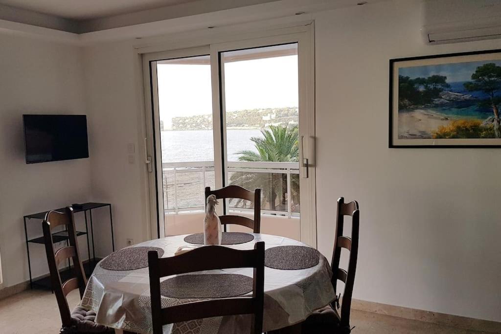 Appartement Bord De Mer Avec Garage Menton Exterior foto